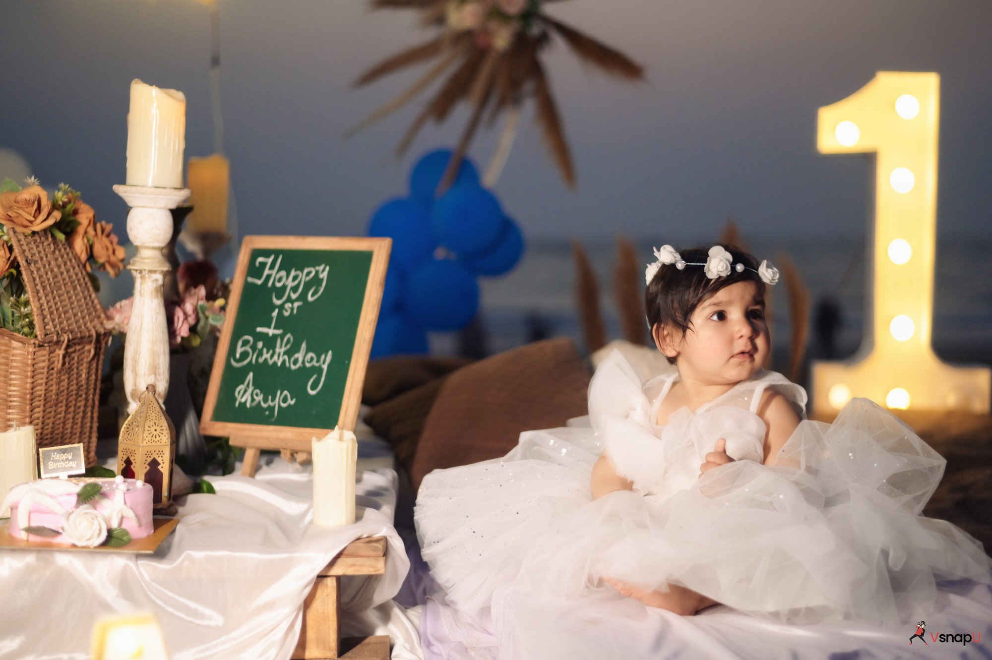 newborn1stbirthdaysetup-min 11.jpg