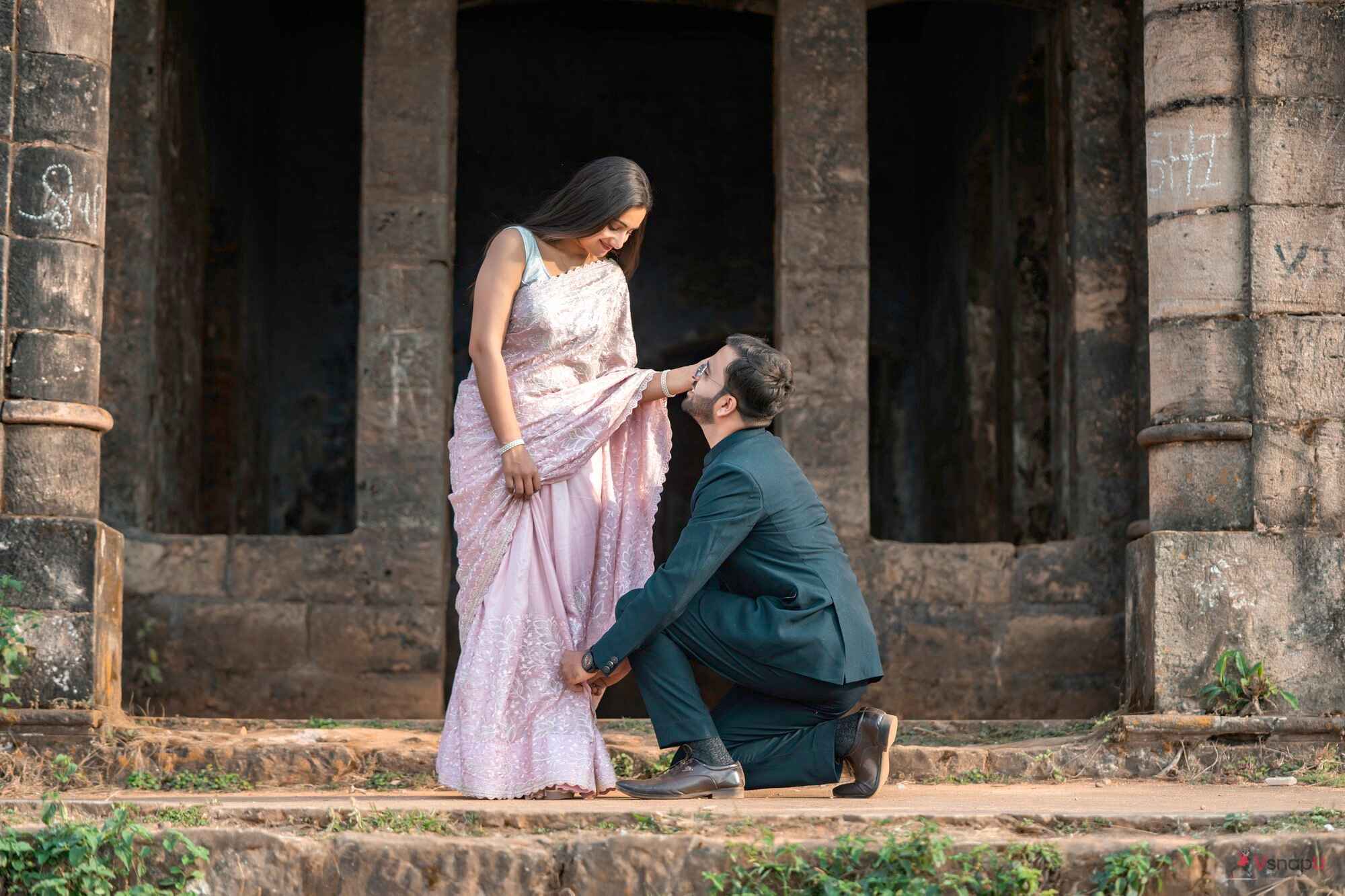 Romantic candid moment between couple captured by VsnapU in Gulbarga 8.jpg